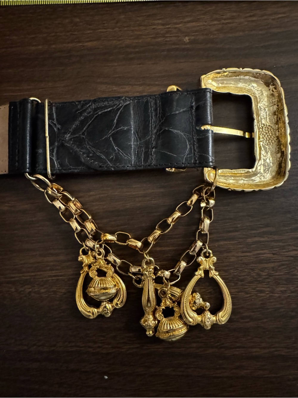 Streets Ahead Black Croc-Embossed Belt with Gold Charm Chain Small Y2K - Picture 6 of 8